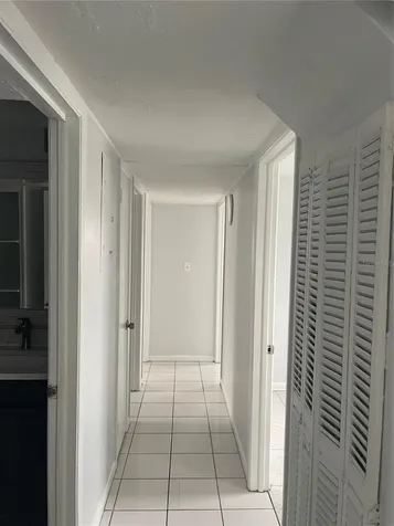 5825 N Thatcher Avenue Tampa FL 33614
