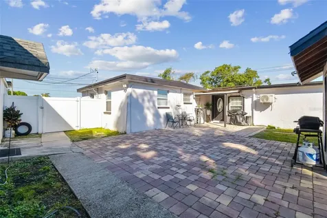 5825 N Thatcher Avenue Tampa FL 33614