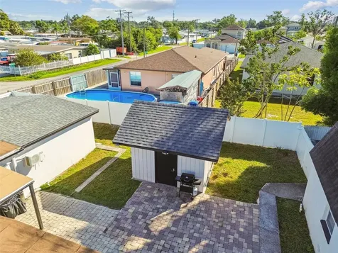 5825 N Thatcher Avenue Tampa FL 33614