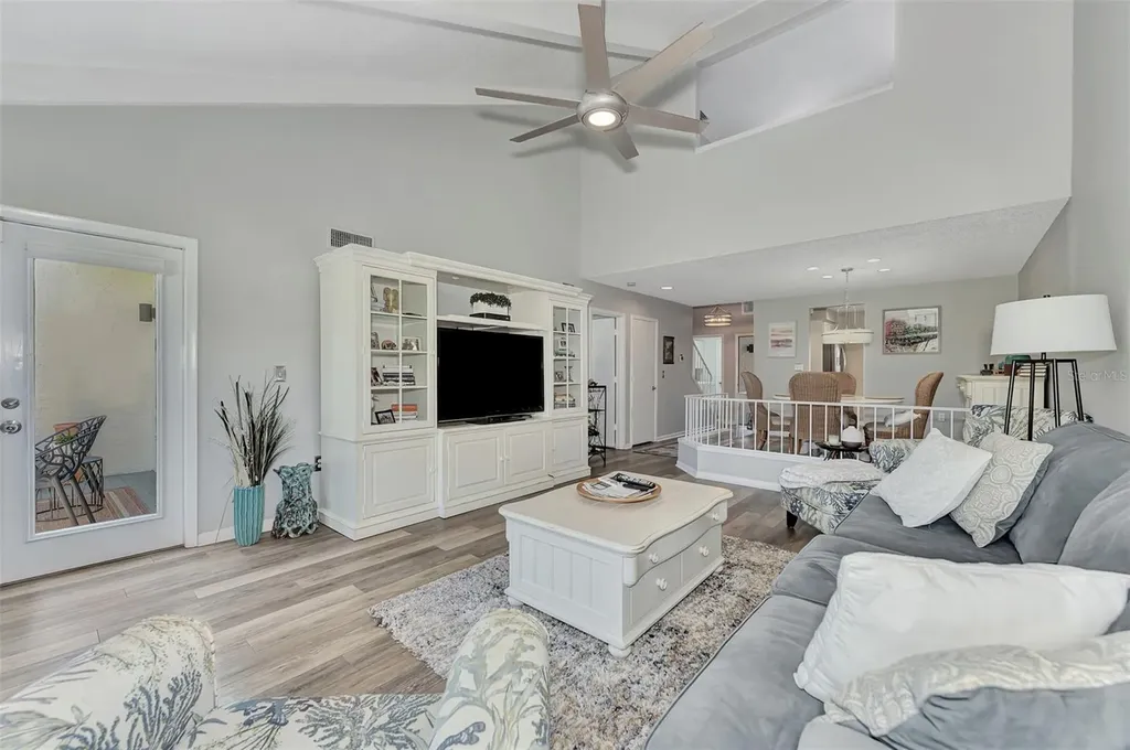 3141 Heatherwood Lane Sarasota FL 34235
