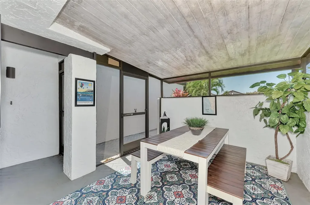 3141 Heatherwood Lane Sarasota FL 34235