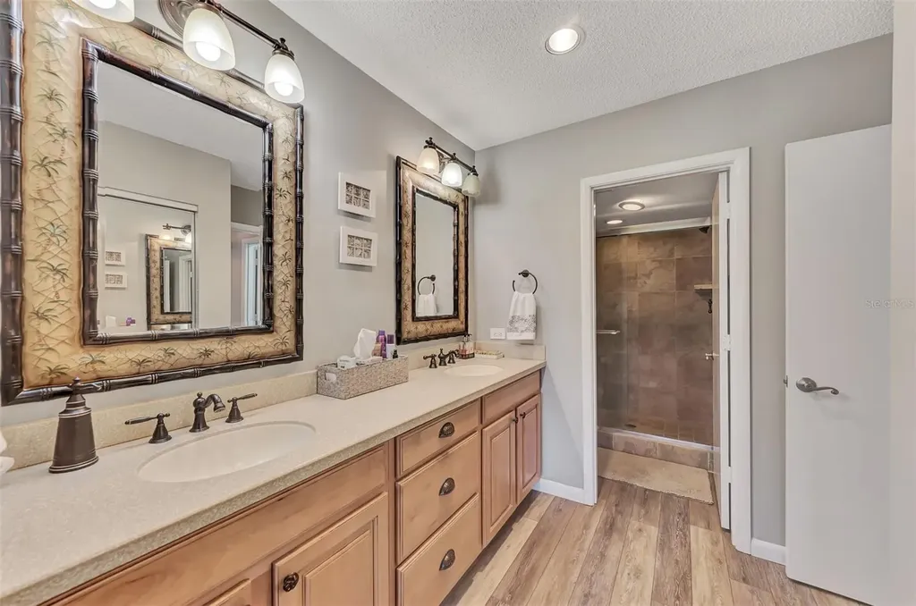 3141 Heatherwood Lane Sarasota FL 34235