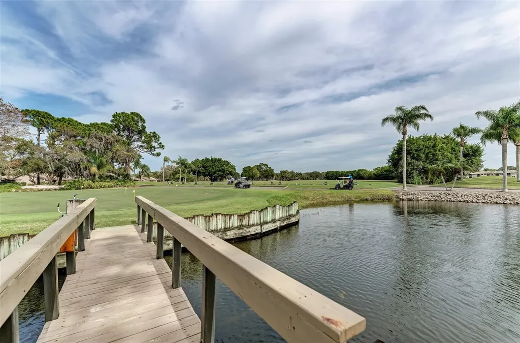 3141 Heatherwood Lane Sarasota FL 34235