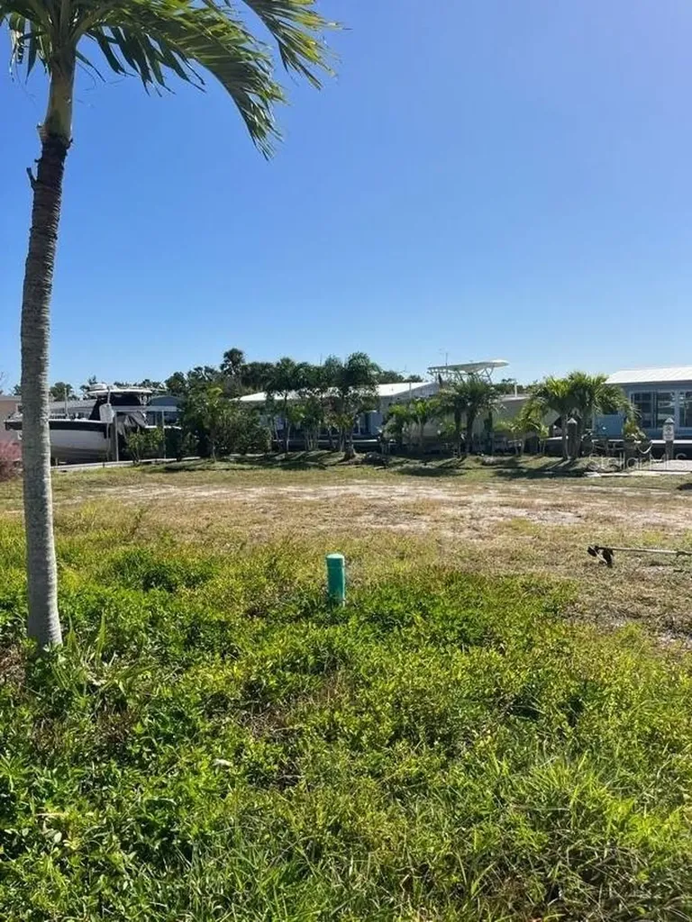 766 Saint Judes Drive N Longboat Key FL 34228