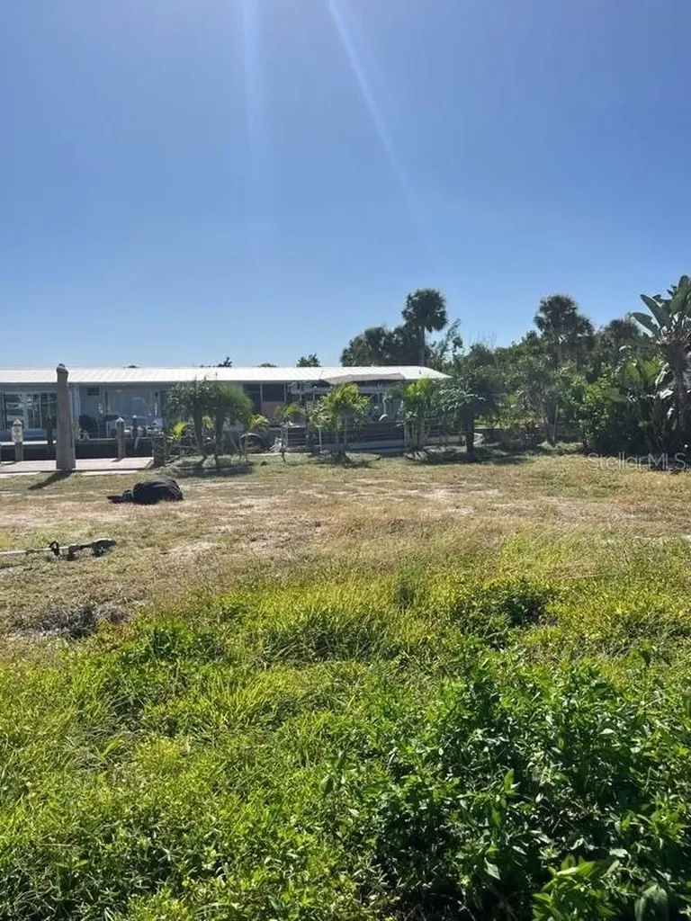 766 Saint Judes Drive N Longboat Key FL 34228