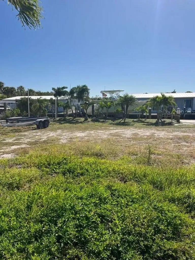 766 Saint Judes Drive N Longboat Key FL 34228