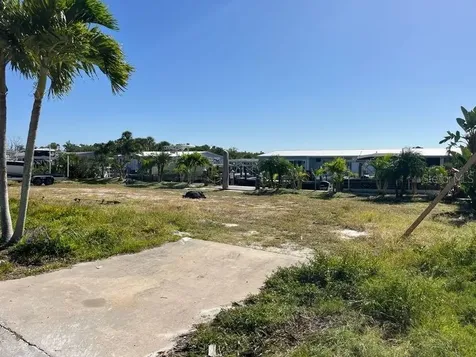 766 Saint Judes Drive N Longboat Key FL 34228