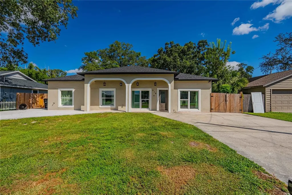 519 W 122nd Avenue Tampa FL 33612