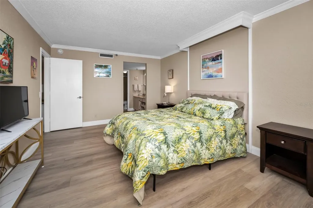 6322 Palma Del Mar Boulevard S St Petersburg FL 33715