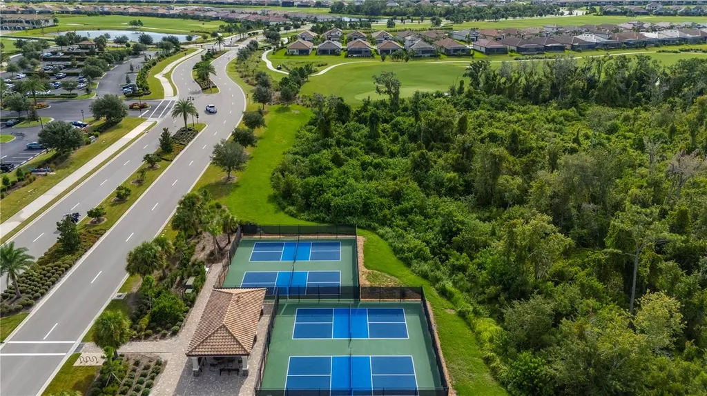 5517 Palmer Circle Bradenton FL 34211