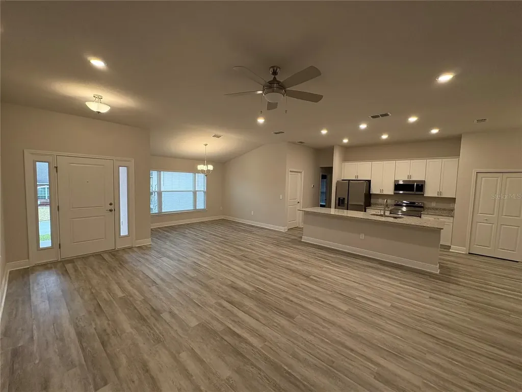 7013 Remington Oaks Loop Lakeland FL 33810