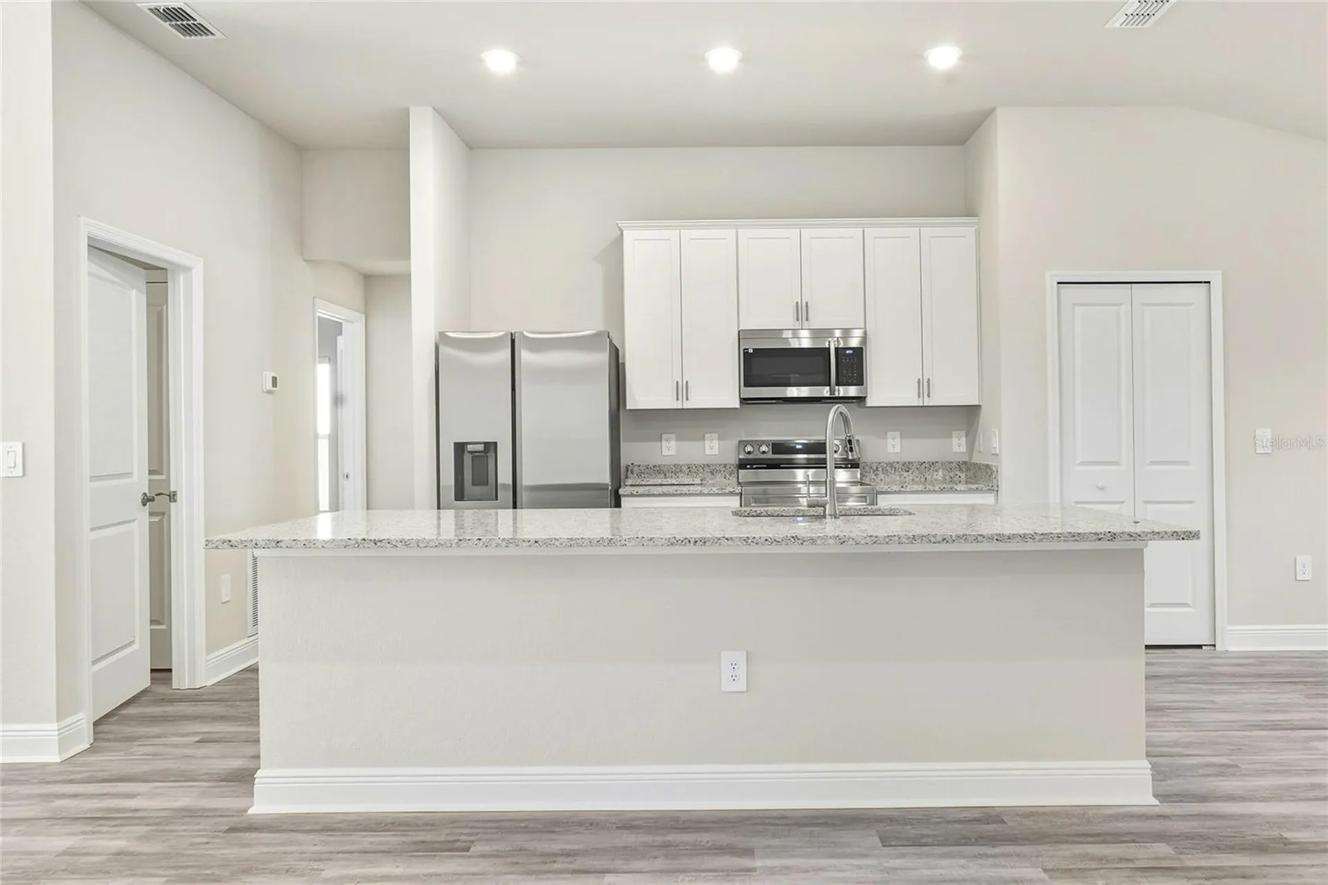 7013 Remington Oaks Loop Lakeland FL 33810