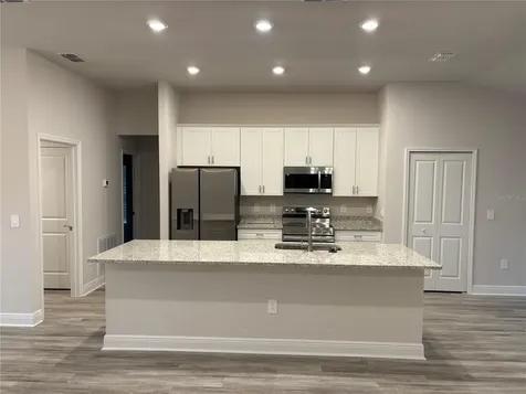 7013 Remington Oaks Loop Lakeland FL 33810