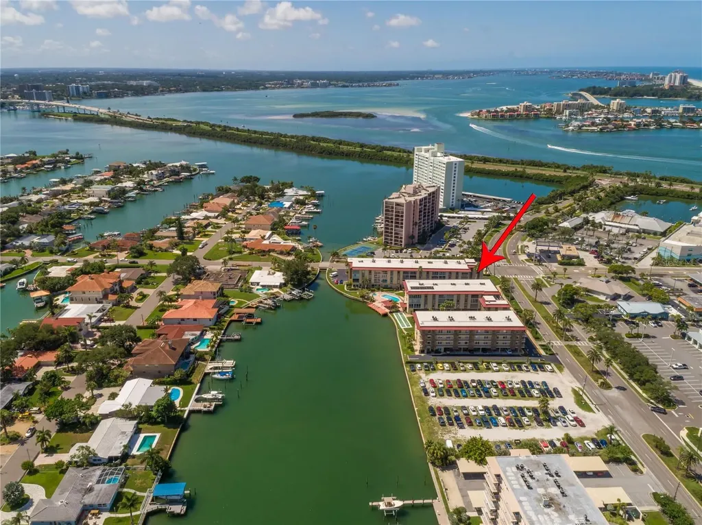 105 Island Way Clearwater Beach FL 33767