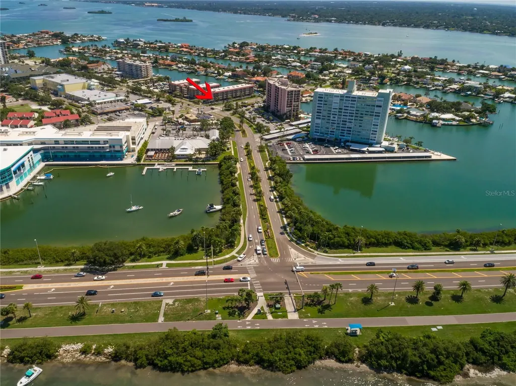 105 Island Way Clearwater Beach FL 33767