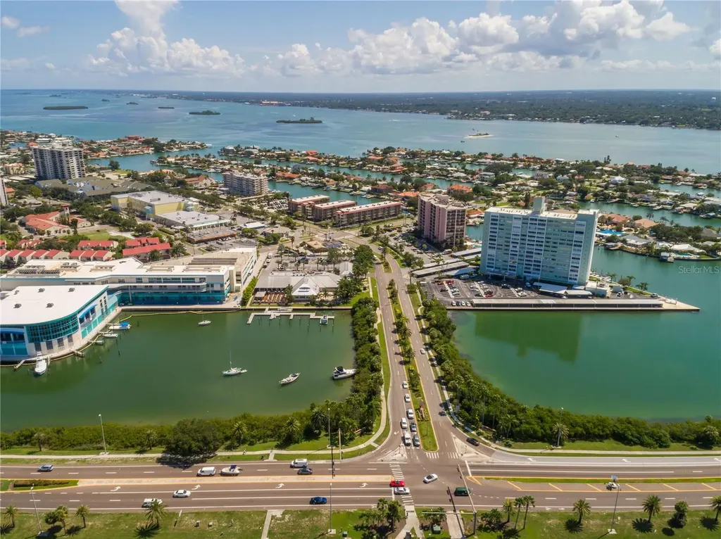 105 Island Way Clearwater Beach FL 33767
