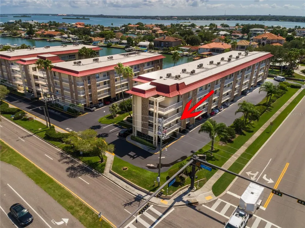 105 Island Way Clearwater Beach FL 33767