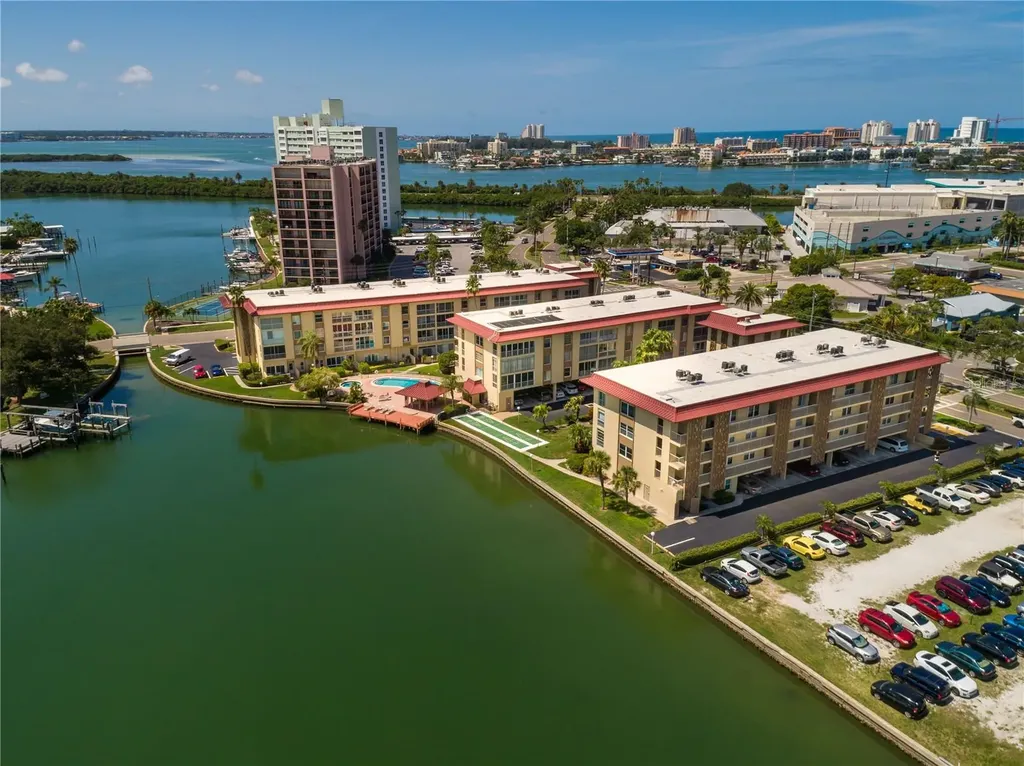 105 Island Way Clearwater Beach FL 33767