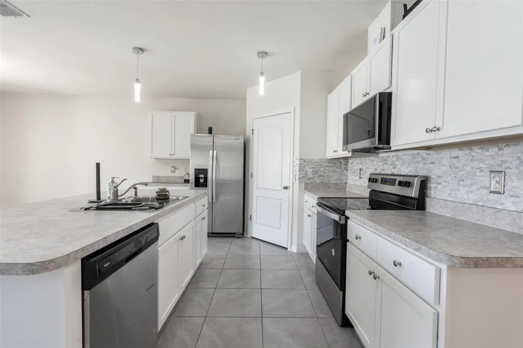 1002 Cannock Drive Kissimmee FL 34758