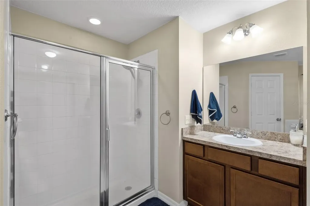 2729 Barclay Lane Kissimmee FL 34743