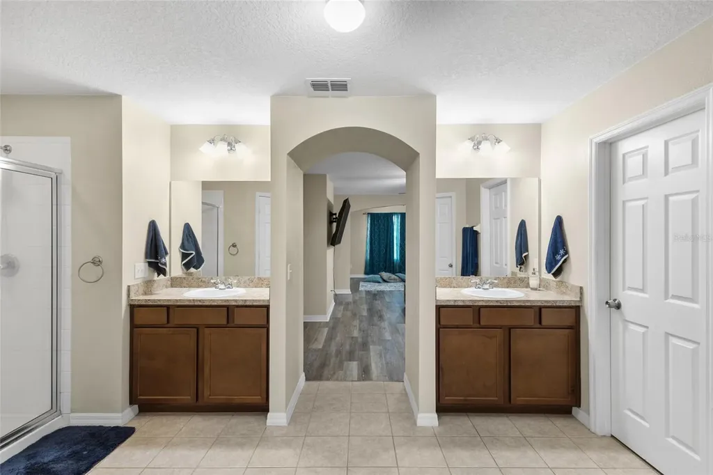 2729 Barclay Lane Kissimmee FL 34743