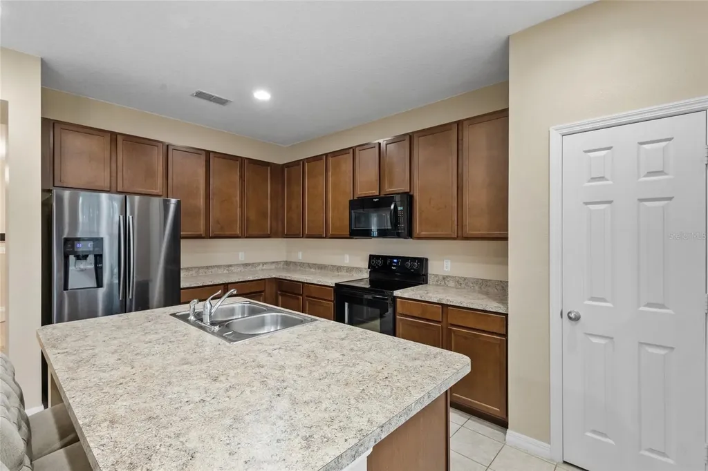 2729 Barclay Lane Kissimmee FL 34743