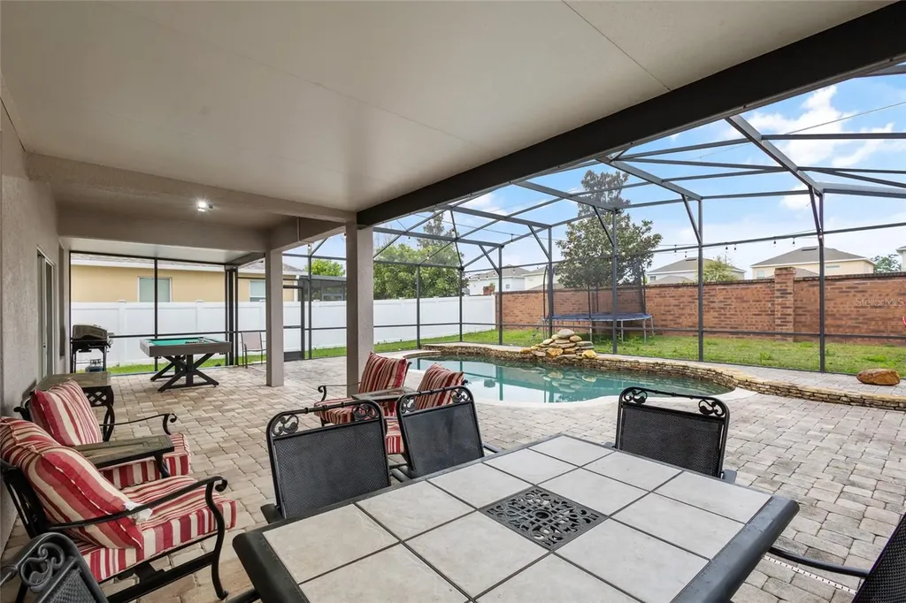 2729 Barclay Lane Kissimmee FL 34743
