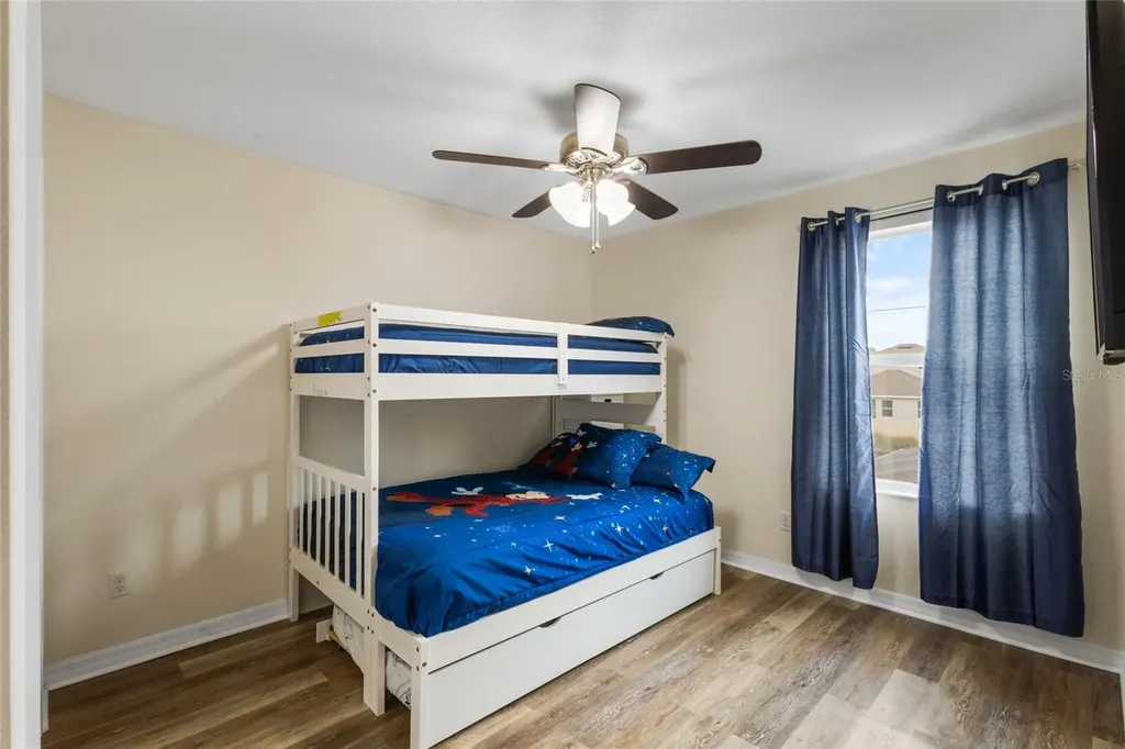 2729 Barclay Lane Kissimmee FL 34743