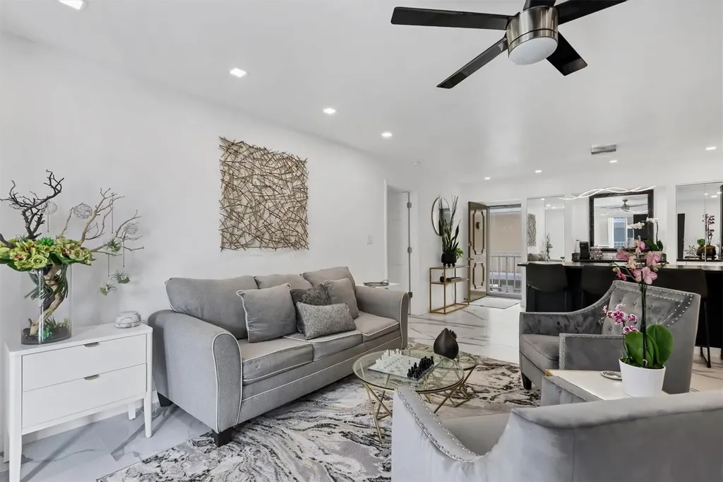 1714 69th Avenue W Bradenton FL 34207