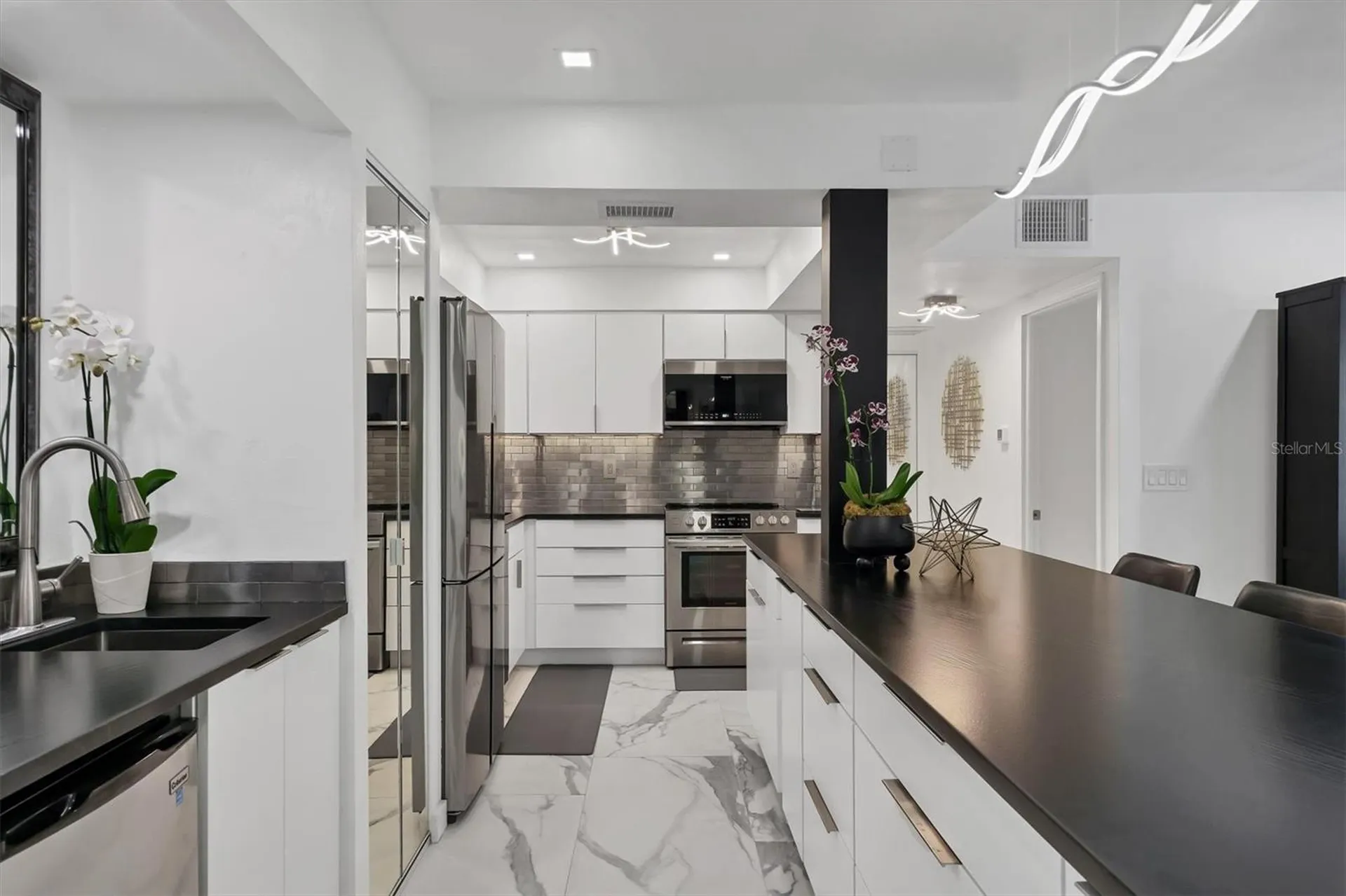 1714 69th Avenue W Bradenton FL 34207