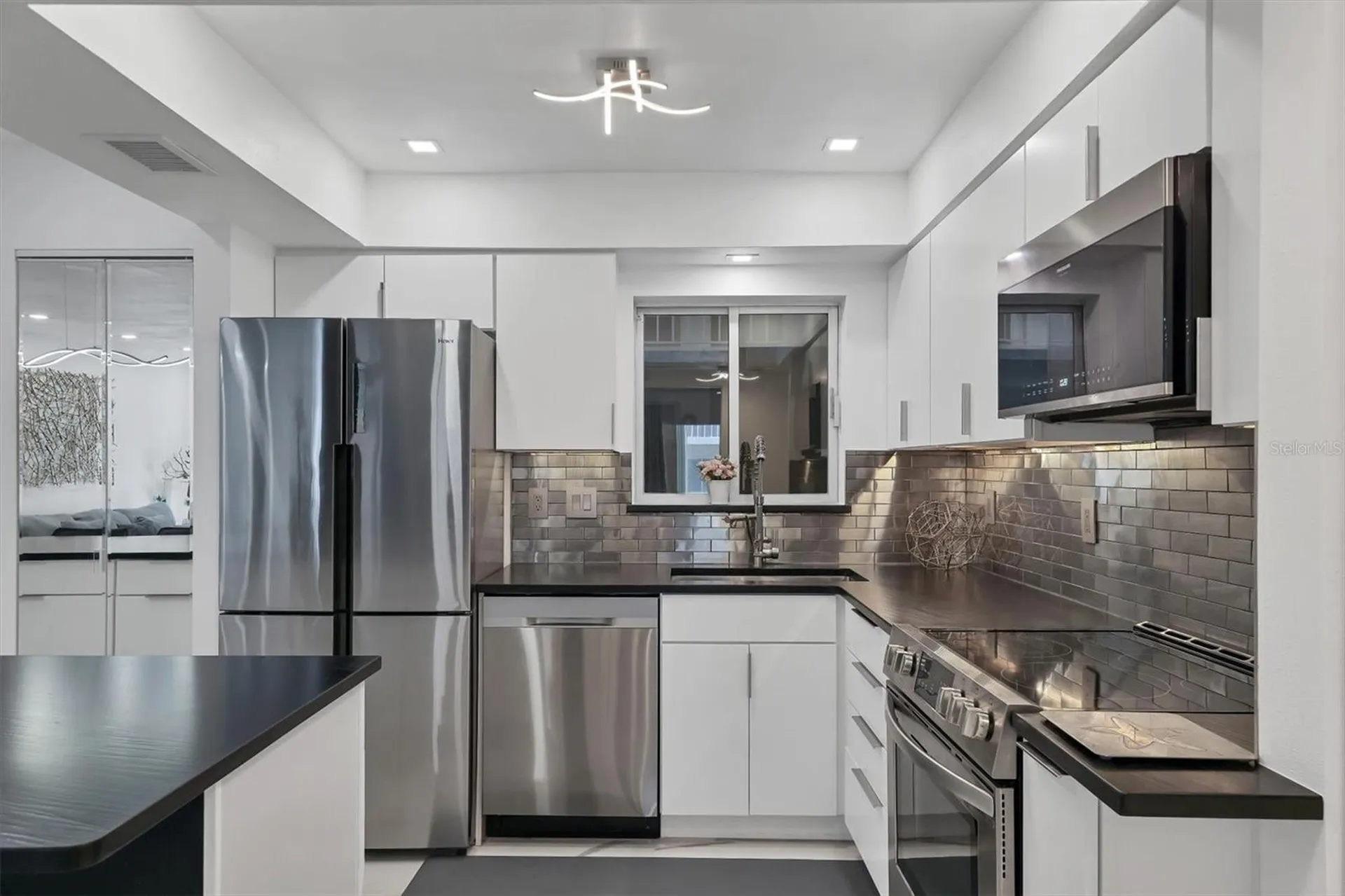 1714 69th Avenue W Bradenton FL 34207