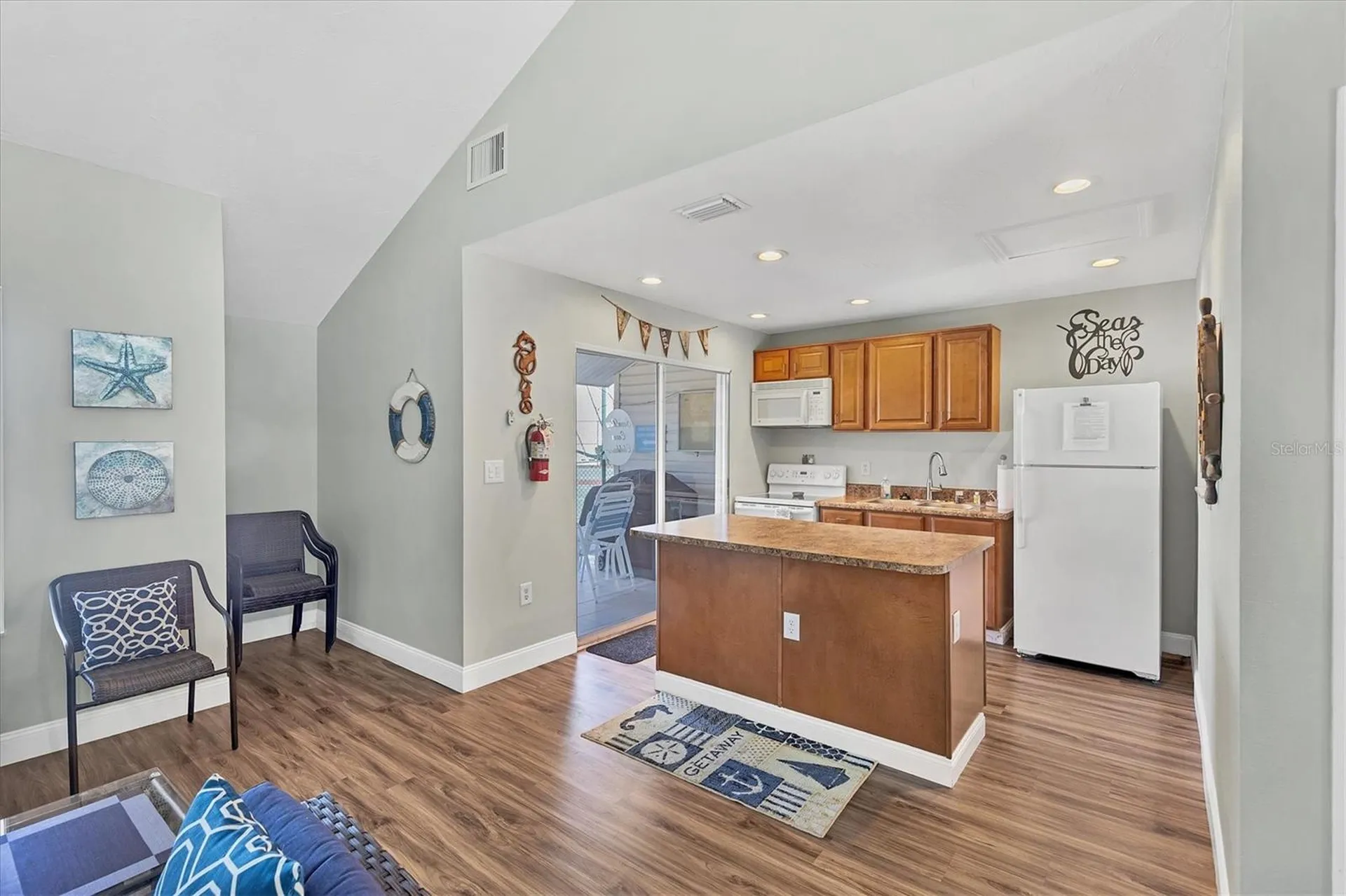 1714 69th Avenue W Bradenton FL 34207