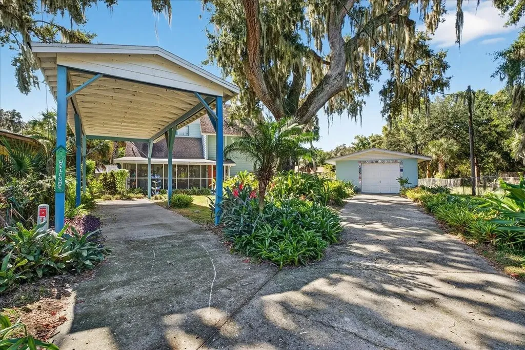 5268 Valencia Street Lake Wales FL 33898