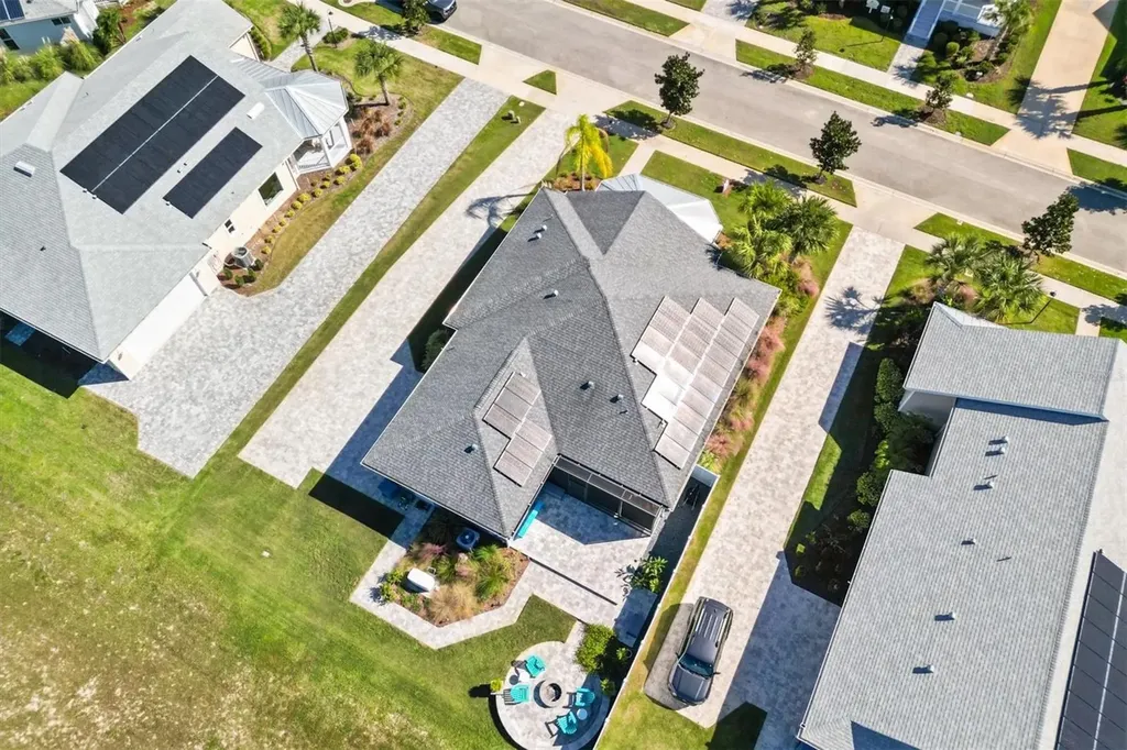 1052 Sugar Loaf Key Loop Lady Lake FL 32159