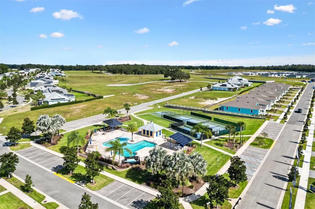 1052 Sugar Loaf Key Loop Lady Lake FL 32159