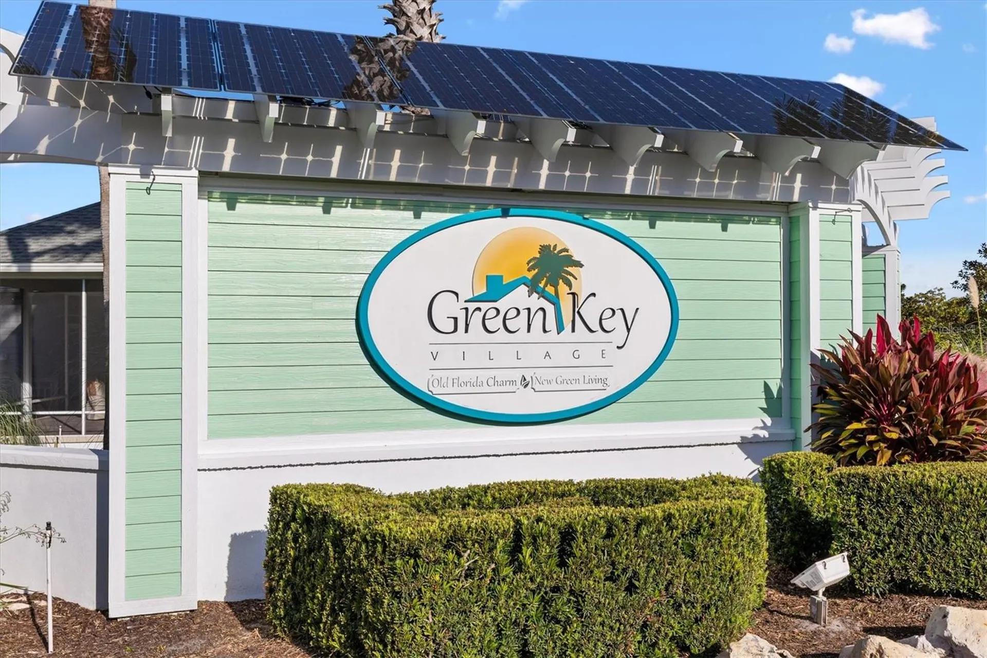 1052 Sugar Loaf Key Loop Lady Lake FL 32159