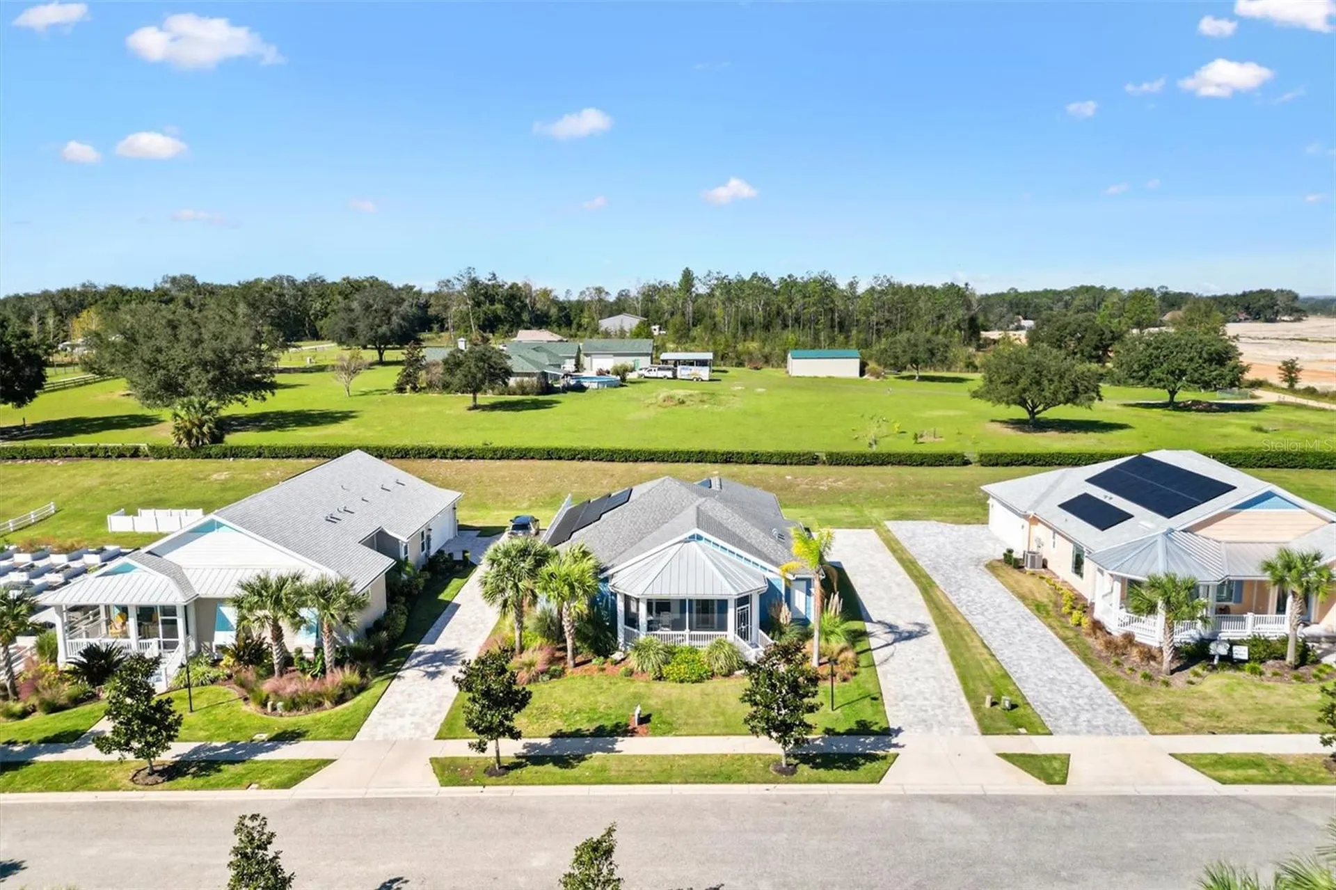 1052 Sugar Loaf Key Loop Lady Lake FL 32159