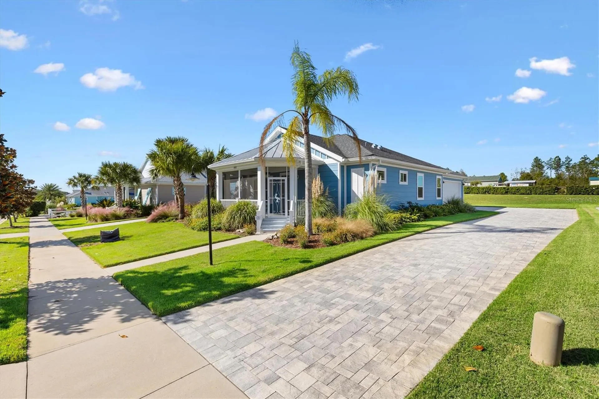 1052 Sugar Loaf Key Loop Lady Lake FL 32159