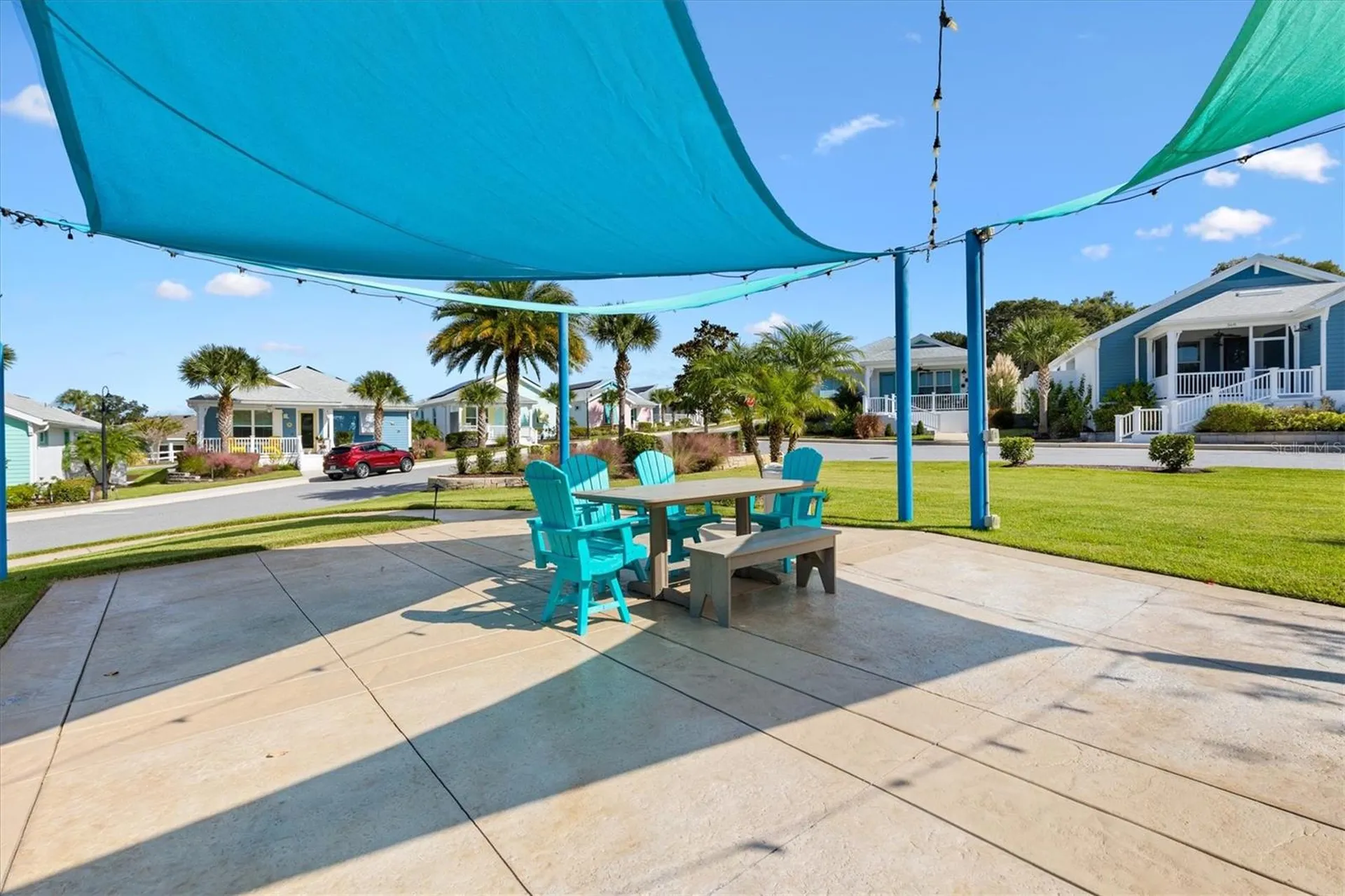 1052 Sugar Loaf Key Loop Lady Lake FL 32159