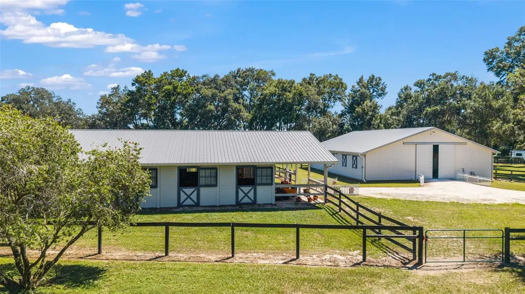 16050 NW 10th Circle Citra FL 32113