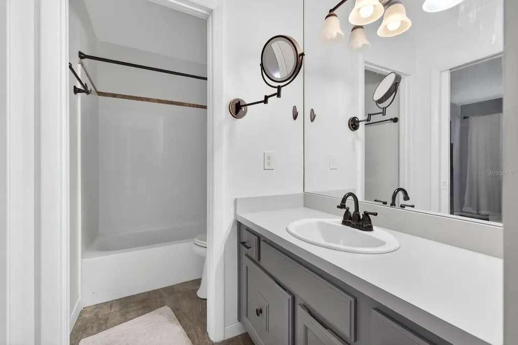 6525 Cape Sable Way NE St Petersburg FL 33702