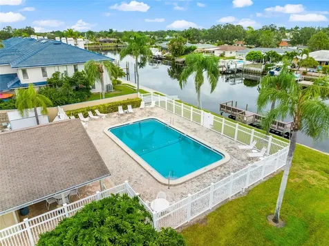 6525 Cape Sable Way NE St Petersburg FL 33702