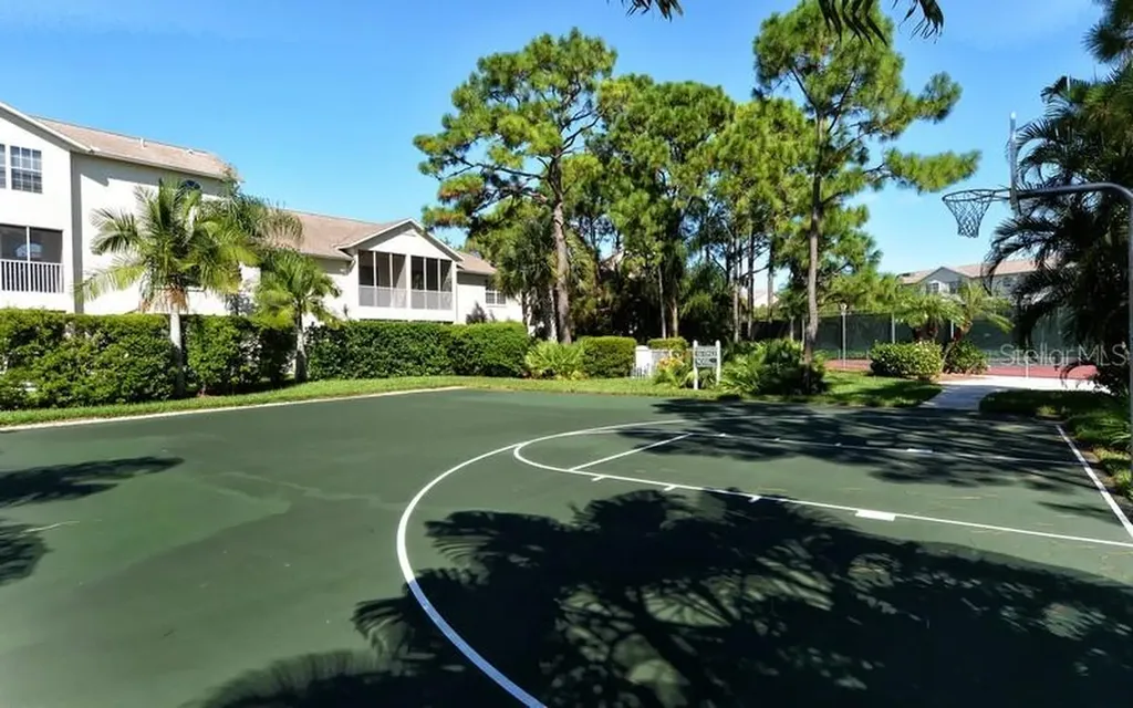 8369 Wingate Drive Sarasota FL 34238