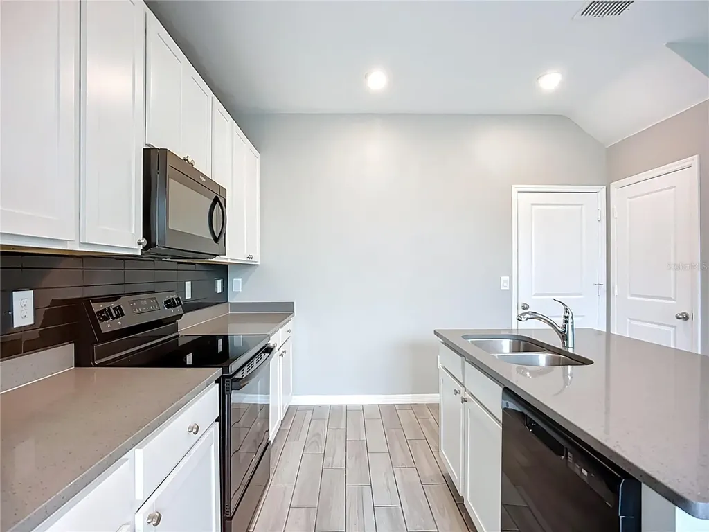 11829 Clare Hill Avenue Riverview FL 33579