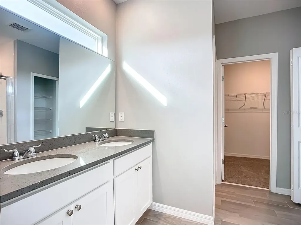 11829 Clare Hill Avenue Riverview FL 33579