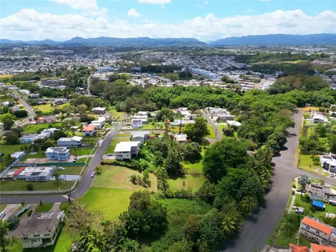 Calle Cemi Urb. Haciendas Del Caribe Toa Alta PR 00953