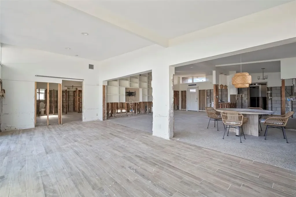 11405 6th Street E Treasure Island FL 33706