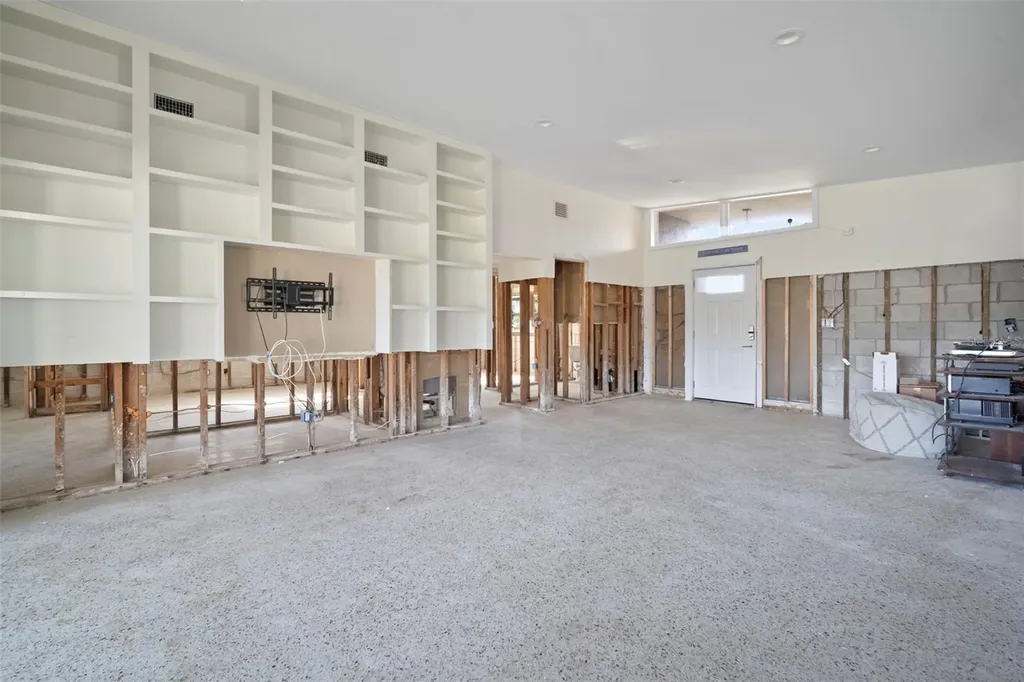 11405 6th Street E Treasure Island FL 33706