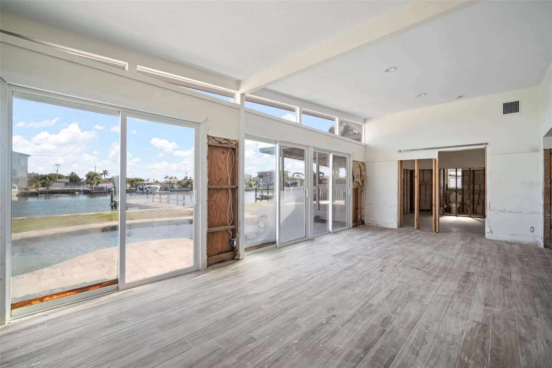 11405 6th Street E Treasure Island FL 33706