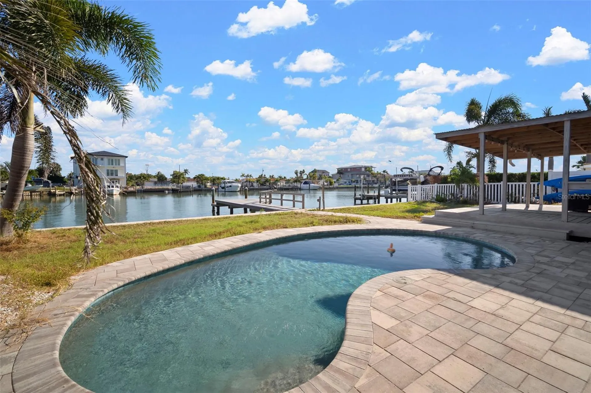 11405 6th Street E Treasure Island FL 33706
